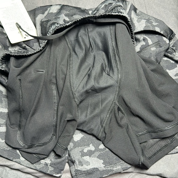 Lululemon Pace Breaker 9” Lined-Men’s - Picture 7 of 7